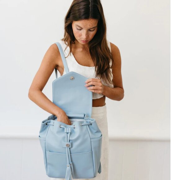 Luna Drawstring Convertible Backpack NEW + bag WEST ELM leather SAND*** - Picture 3 of 16